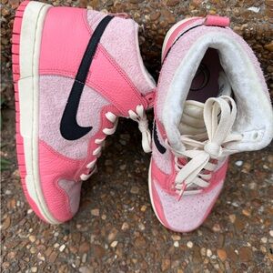 Nike Dunk High Hoops Pink Sneakers Size 8 Women’s